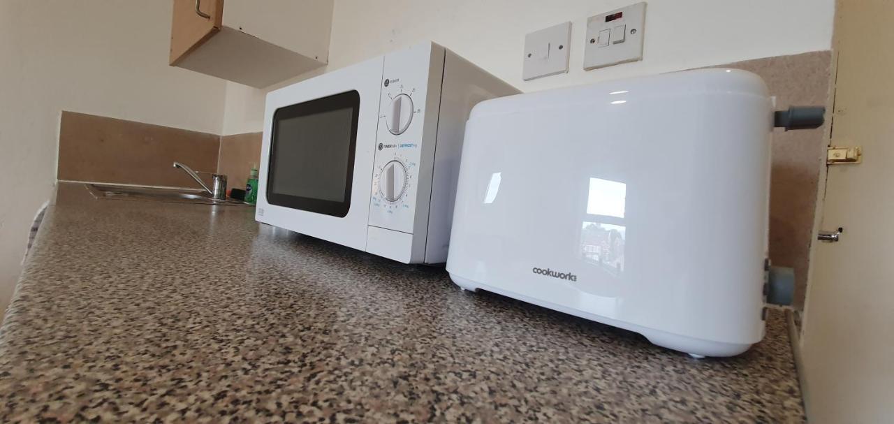 קארדיף Fast Broadband, Budget Stay, Free Netflix. מראה חיצוני תמונה