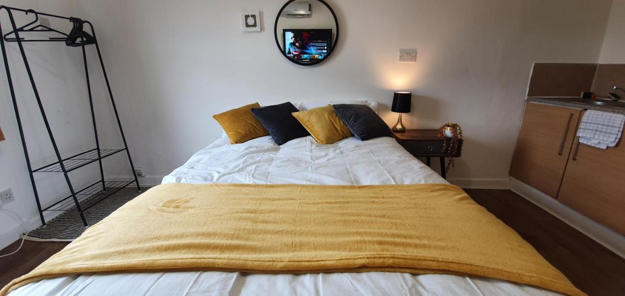 קארדיף Fast Broadband, Budget Stay, Free Netflix. מראה חיצוני תמונה