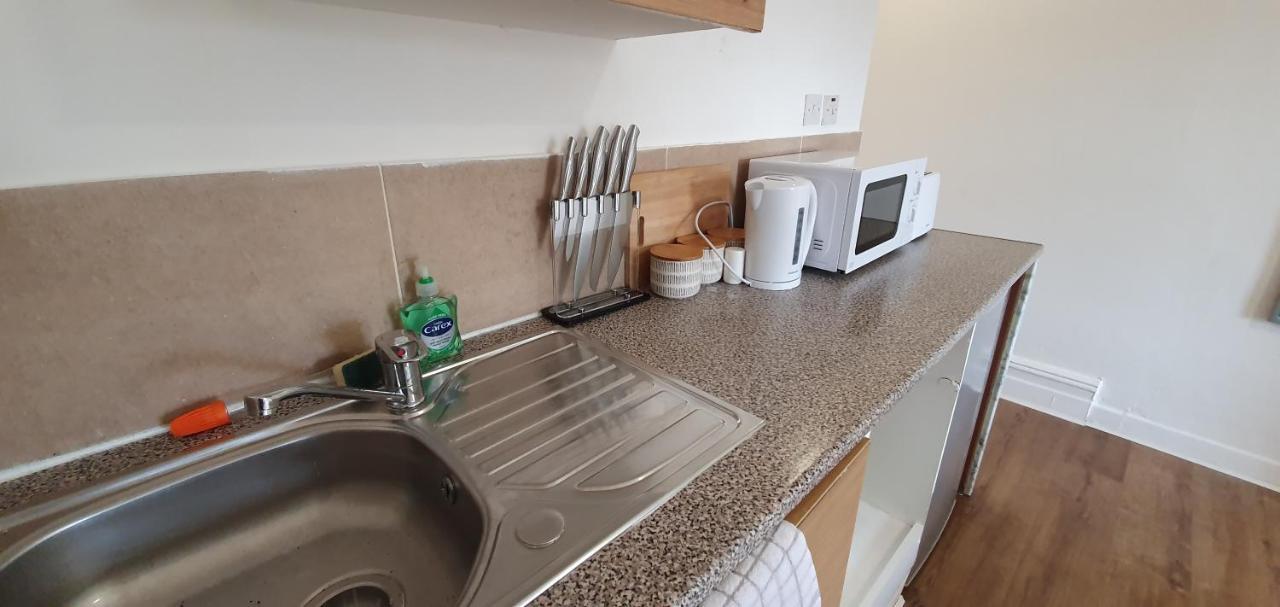 קארדיף Fast Broadband, Budget Stay, Free Netflix. מראה חיצוני תמונה